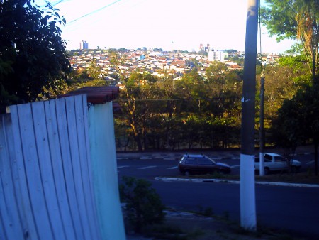 Campinas SP: Av. Estados Unidos. Praça Pompeo de Vito abaixo 